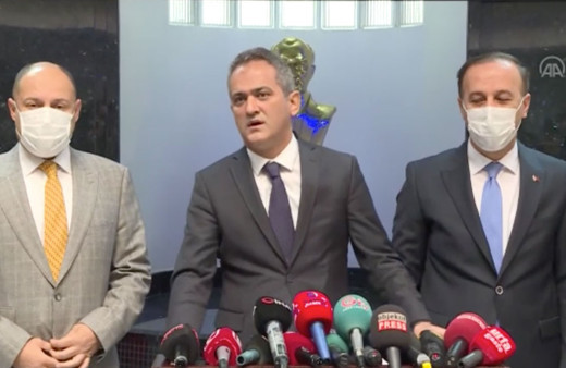 Milli Eğitim Bakanı Mahmut Özer'den flaş yüz yüze eğitim açıklaması! Okullarda son durum ne?