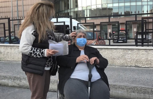 Hesabına 1 saat içinde 10 bin lira yatmasını beklerken 49 bin liralık icra kağıdı geldi