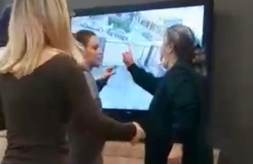 Ümraniye'de öfkeli veli ve anneanne okul müdiresini darbetti o anlar kamerada