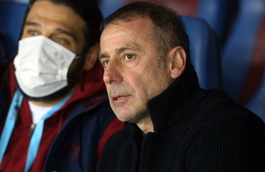 Trabzonspor teknik direktör değişimiyle çıkışa geçti!