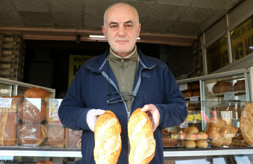 Herkes zam yaparken ekmeğin fiyatını indiren Sivaslı fırıncı vatandaşın takdirini topladı