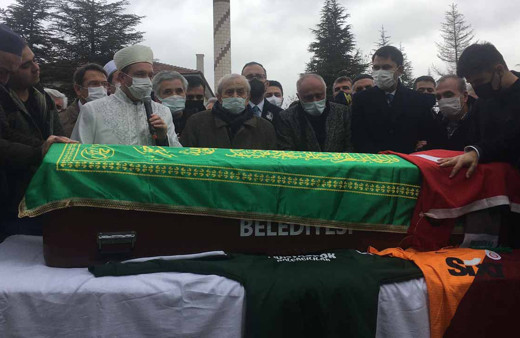 Konyasporlu Ahmet Çalık'ın cenazesinde ailesi perişan oldu Nikah günü alacaktı