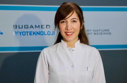 Eskişehir'de biyolog Gamze horoz ibiğinden hyalüronik asit üretti yeni hedefini açıkladı