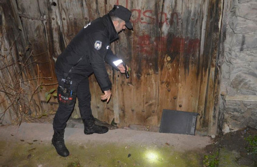 Tokat'ta çaldığı parayı düşüren, çalmaya çalıştığı otomobil de bozulan zanlı yakalandı