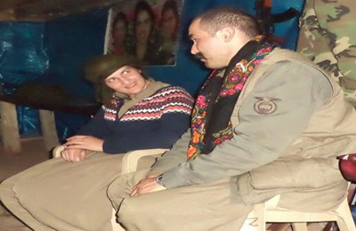 Teröristle fotoğrafları çıkan HDP'li Semra Güzel'in fezlekesi TBMM'de