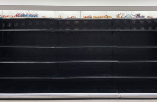 ABD'yi Omicron çok fena vurdu: Stokçular rafları boşalttı