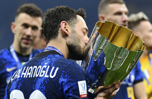 İnter uzatma devresinin son saniyesinde attı kupaya uzandı Hakan Çalhanoğlu 120 dakika oynadı
