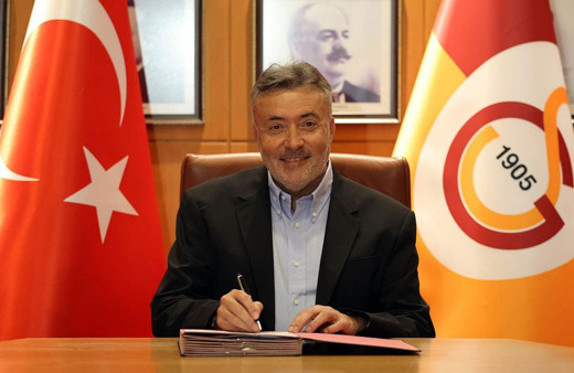 Galatasaray'da Domenec Torrent imzayı attı