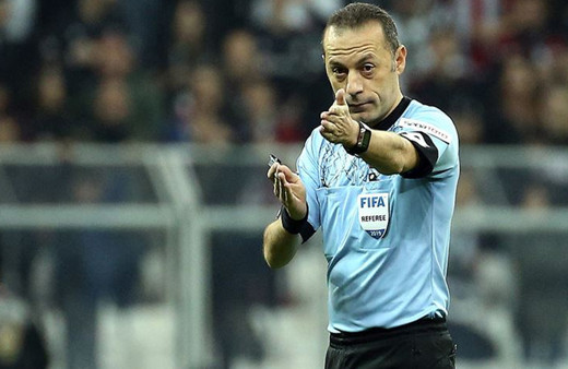 FIFA'dan Cüneyt Çakır'a davet