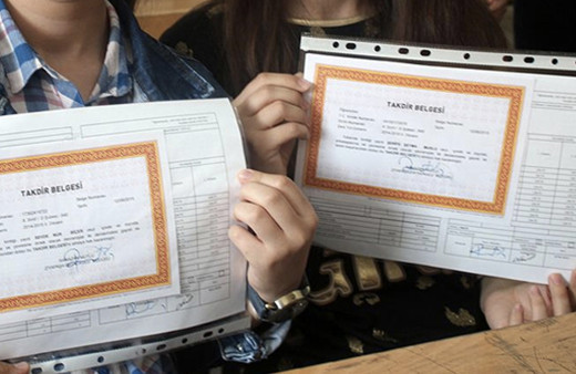 5 günden fazla devamsızlığı olan belge alabilir mi 2022 MEB yönetmeliği