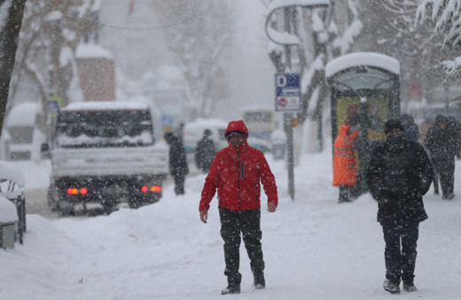 İstanbul için İzlanda kışı uyarısı AKOM beklenen kar yağışı için yeni gelişmeyi duyurdu