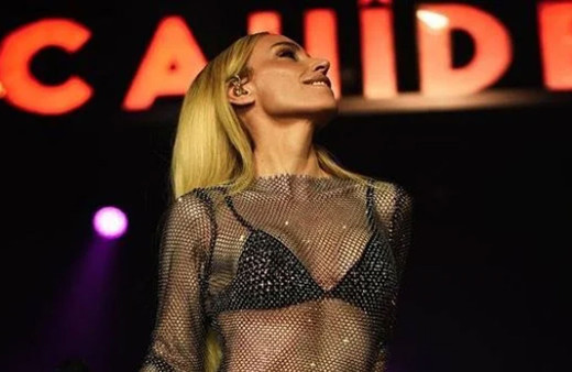 Gülşen kıyafet tartışmalarıyla ilgili sessizliğini bozdu