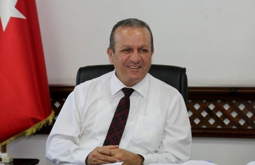 KKTC'li Bakan Ataoğlu kaza geçirdi!