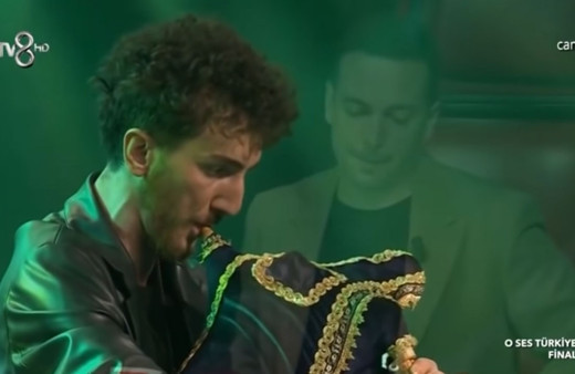 TV8 O Ses Türkiye şampiyonu Artvinli Hasan Koçak'tan 'Enes Kara' göndermesi... İmam babasını anlattı