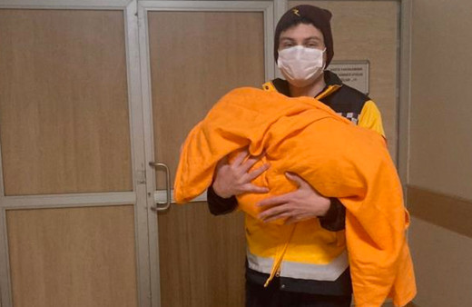 Başakşehir'de 112 acil sağlık ekipleri hamile kadının doğumunu evde gerçekleştirdi