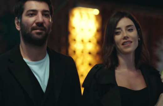 Sadakatsiz'e koronavirüs şoku yeni bölüm bugün yok! Cansu Dere ve Berkay Ateş'e korona şoku!