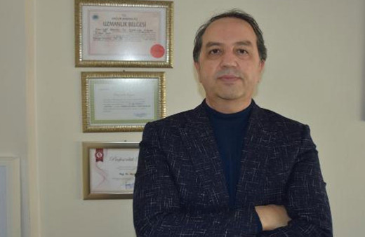 Bilim Kurulu Üyesi Alper Şener: BA.2 varyantı nedeniyle film başa saracak