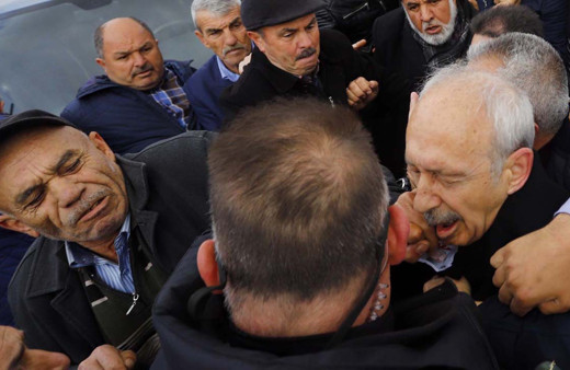 Kemal Kılıçdaroğlu'na yumruk atma davasında skandal savunma: Sinek vardı!