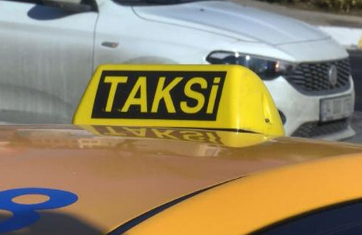 Taksi sürücüsü aracındaki kadın cinayetini anlattı: Arkamı döndüğümde kadını bıçaklıyordu