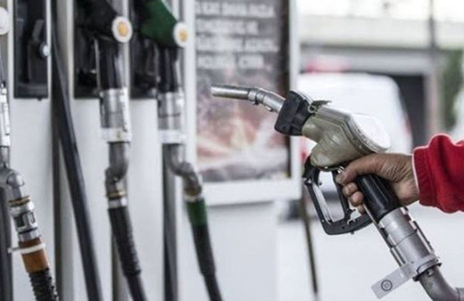 Benzin motorin ve LPG'ye bir yılda 79 kez zam yapıldı! 4 liralık benzin 14 lira oldu