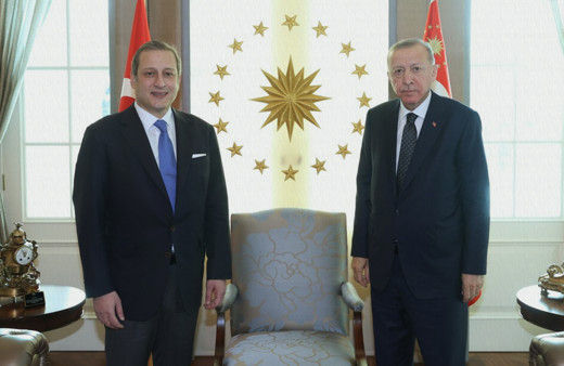 Cumhurbaşkanı Erdoğan, Galatasaray Başkanı Burak Elmas'ı kabul etti