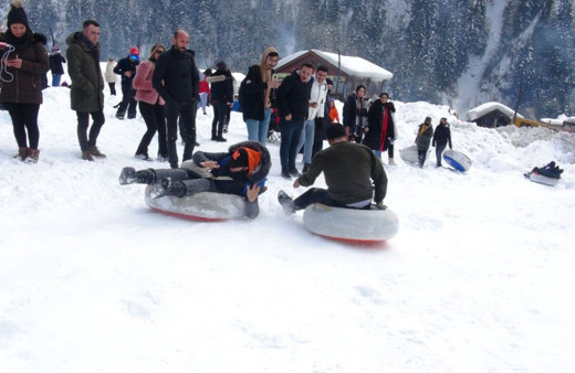 Ayder Kar Festivali'nin ilk günü renkli görüntülerle başladı