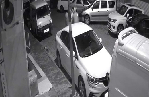 Kağıthane'de kıraathane kavgası Yerde sürünerek son nefesini verdi