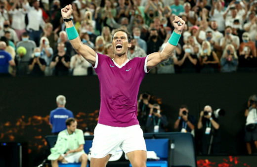 Avustralya Açık'ta Medvedev'i yenen Nadal'dan tarihi şampiyonluk