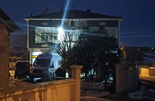 Samsun'da 81 yaşındaki kadın çatı katında asılı bulundu