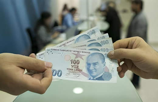 Ödemeler artırıldı! Öğrencilere 4 bin 253 lira verilecek
