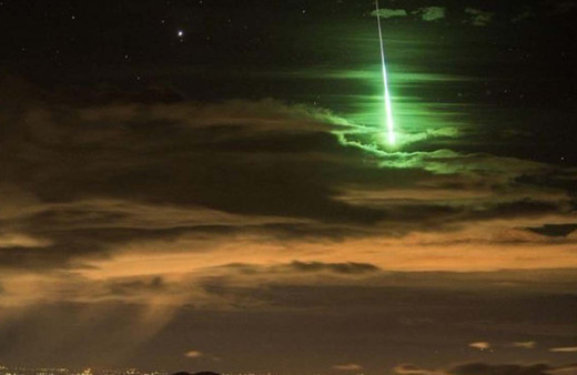 İstanbul'da yeşil meteoru görenler dehşete kapıldı! Sırrı ortaya çıktı