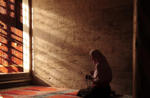 Adetli kadın kandilde ne yapmalı hayız olan nasıl ibadet etmeli?