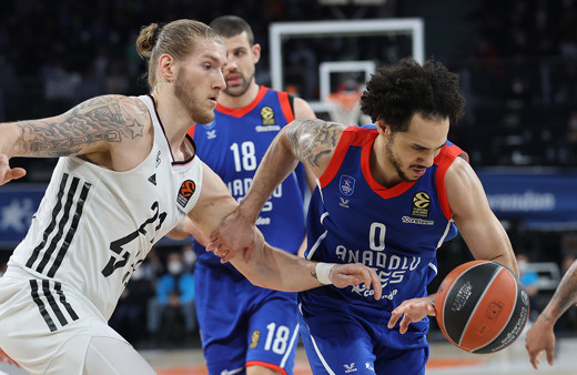 Anadolu Efes kritik maçta ASVEL'i yendi