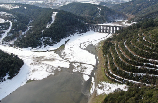 Son bir haftada dikkat çeken artış! Kar yağışı İstanbul barajlarına iyi geldi