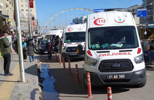 Diyarbakır'da alacak verecek kavgasında ortalık karıştı! Yaralılar var