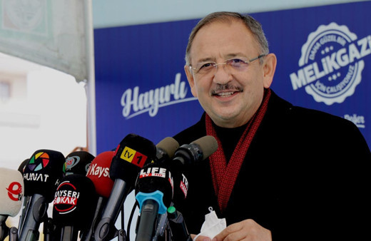 Mehmet Özhaseki'den İmamoğlu'na gönderme: Emin olun bizim ekibimiz senelerdir tatil yapmaz