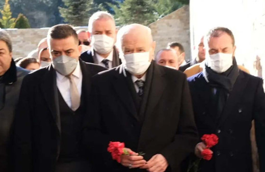 MHP lideri Devlet Bahçeli Ülkücü Şehitler Anıtı'nı ziyaret etti