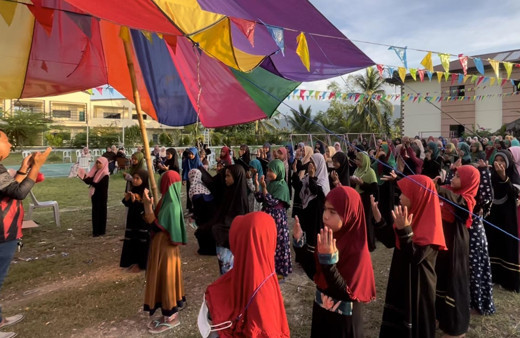 Filipinler'de Morolu yetim çocuklar koronavirüse yakalanan Cumhurbaşkanı Erdoğan için böyle dua etti