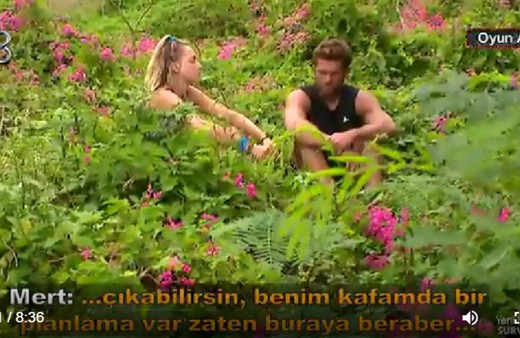 Survivor All Star'da Mert'ten Sude'ye ilanı aşk: Uzaktan 2 gülücük atsan yeter!