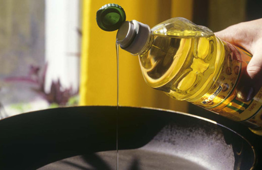 Ayçiçek yağında beklenen indirimler gösterip kaçtı! Fiyatlar yeniden zamlandı