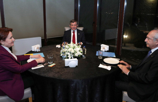 Ahmet Davutoğlu'nu masaya oturtma çabası! Millet İttifakında pazarlık kızışıyor