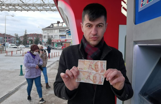 Bursa'da ATM'den çekti paradaki hatayı görünce inanamadı! 1000 katına satışa çıkardı