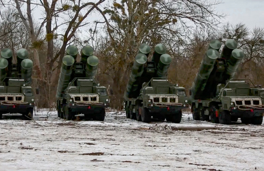 Rusya tatbikat kapsamında Belarus'taki S-400'leri aktif etti