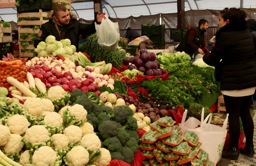 Meyve ve sebzelerin adet fiyatları bile cep yakıyor! Vatandaşlar pazara uğramıyor