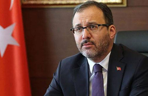 Bakan Kasapoğlu'ndan vefat eden Trabzonsporlu taraftar için başsağlığı mesajı