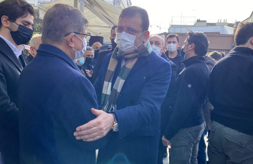 Ahmet Davutoğlu'nun acı günü! Ekrem İmamoğlu yalnız bırakmadı