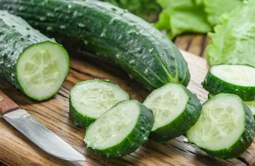 Tarladan 2 liraya çıkan salatalık, nasıl 30 liraya satılıyor?