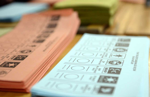 5 araştırma şirketinin başkanı canlı yayında anket sonuçlarını paylaştı işte partilerin oy oranları