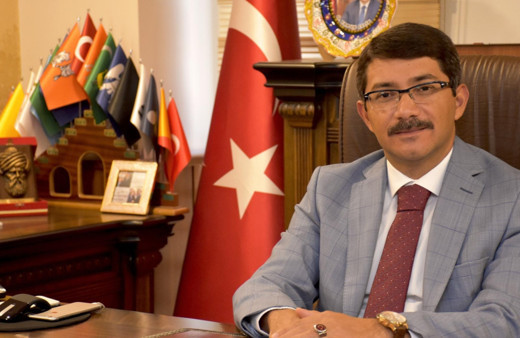 Manisa Şehzadeler Belediye Başkanı Ömer Faruk Çelik, koronaya yakalandı