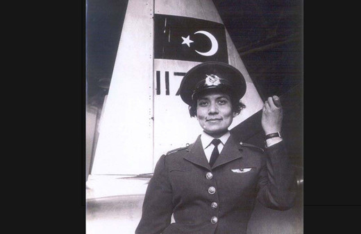 NATO'nun ilk kadın jet pilotu Türk'tü! Albay Leman Bozkurt Altınçekiç unutulmadı